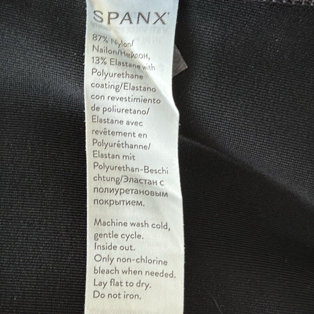 SPANX Faux Leather Black Flouncy Skater Mini Skirt Size L Pull-On Elastic Waist - Picture 9 of 10